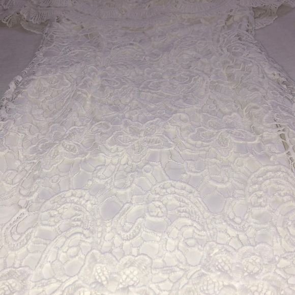White, lacy, off the shoulder dress - Picture 2 of 4